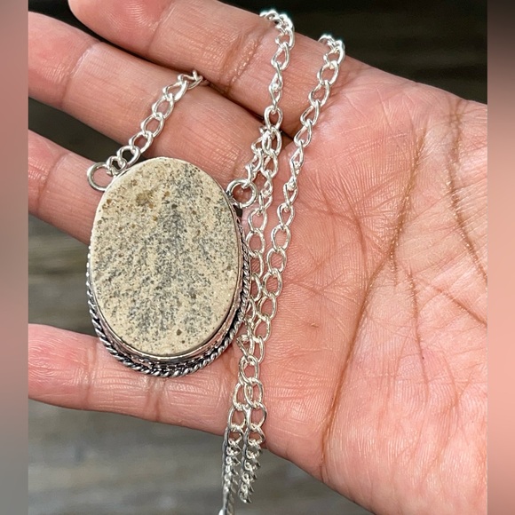 German Fern-Like Dendritic Agate Necklace - Picture 6 of 9